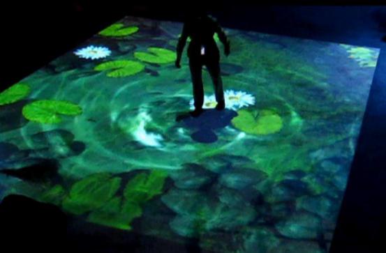 地面魚水互動(dòng)